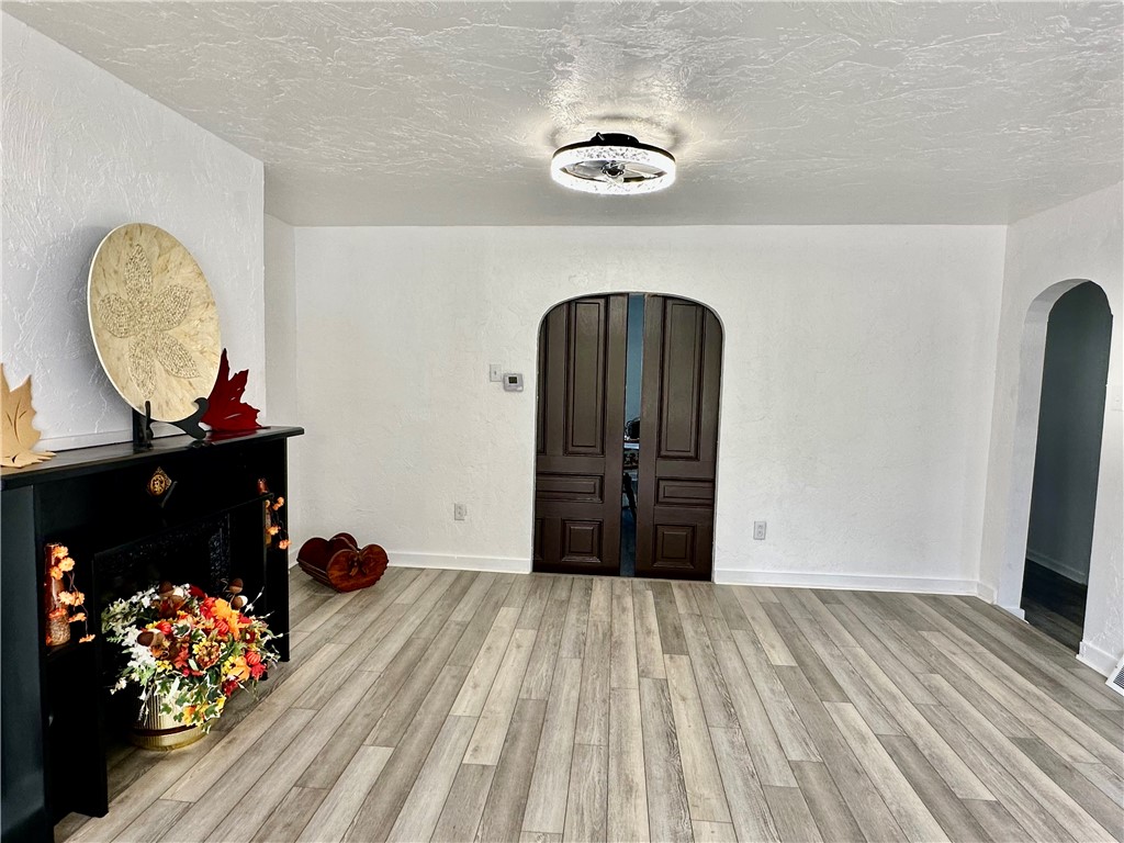 New Brighton, Pennsylvania 15066, United States, 5 Bedrooms Bedrooms, ,2 BathroomsBathrooms,Residential,Active,227701