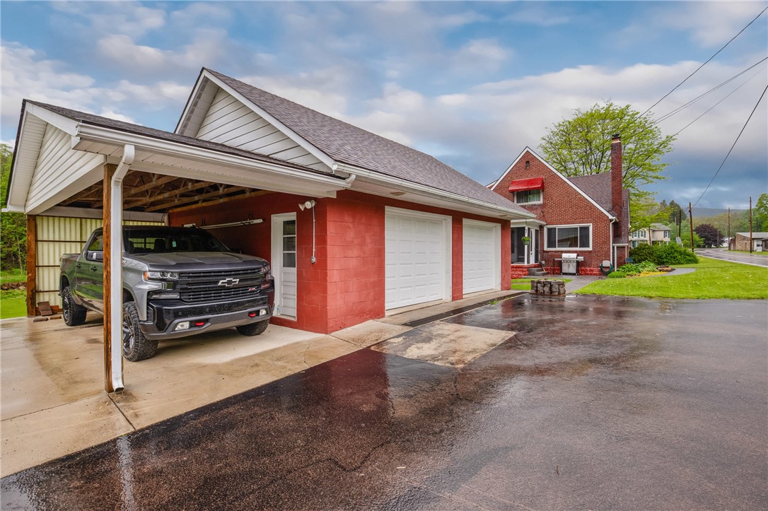 Wellersburg, Pennsylvania 15564, United States, 3 Bedrooms Bedrooms, ,2 BathroomsBathrooms,Residential,Active,123990