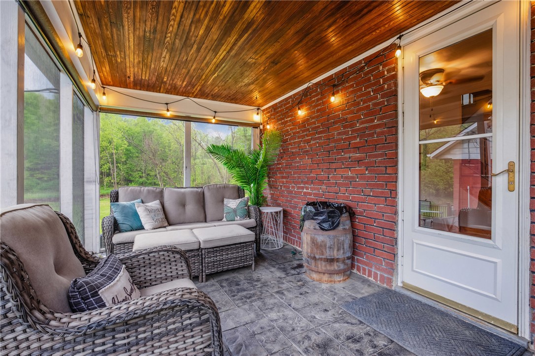 Wellersburg, Pennsylvania 15564, United States, 3 Bedrooms Bedrooms, ,2 BathroomsBathrooms,Residential,Active,123990