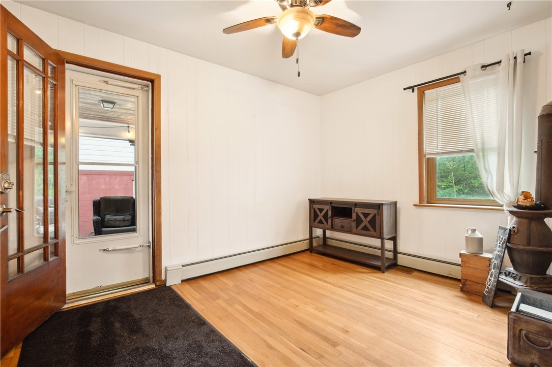 Wellersburg, Pennsylvania 15564, United States, 3 Bedrooms Bedrooms, ,2 BathroomsBathrooms,Residential,Active,123990