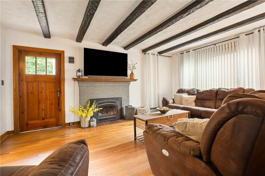 Wellersburg, Pennsylvania 15564, United States, 3 Bedrooms Bedrooms, ,2 BathroomsBathrooms,Residential,Active,123990