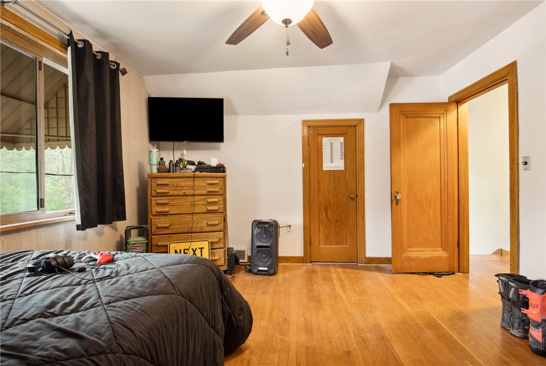 Wellersburg, Pennsylvania 15564, United States, 3 Bedrooms Bedrooms, ,2 BathroomsBathrooms,Residential,Active,123990