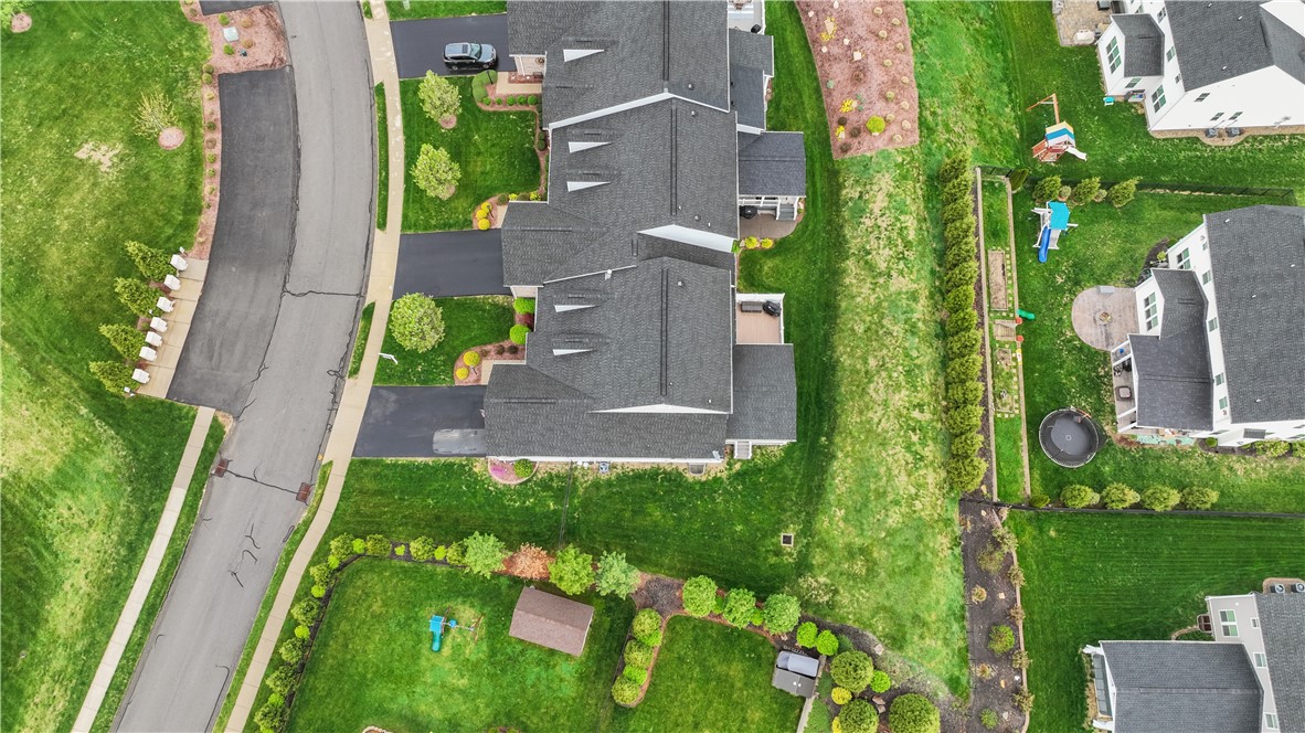 Cecil, Pennsylvania 15317, United States, 4 Bedrooms Bedrooms, ,4 BathroomsBathrooms,Residential,Contingent,125055