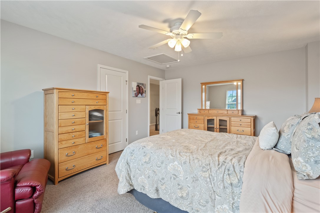 Cecil, Pennsylvania 15317, United States, 4 Bedrooms Bedrooms, ,4 BathroomsBathrooms,Residential,Contingent,125055