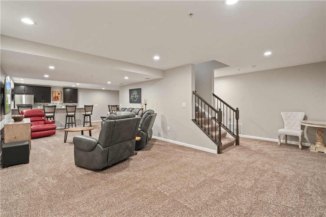 Cecil, Pennsylvania 15317, United States, 4 Bedrooms Bedrooms, ,4 BathroomsBathrooms,Residential,Contingent,125055