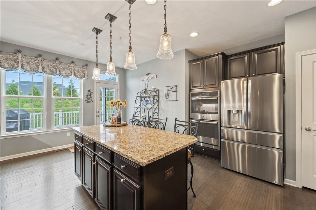 Cecil, Pennsylvania 15317, United States, 4 Bedrooms Bedrooms, ,4 BathroomsBathrooms,Residential,Contingent,125055