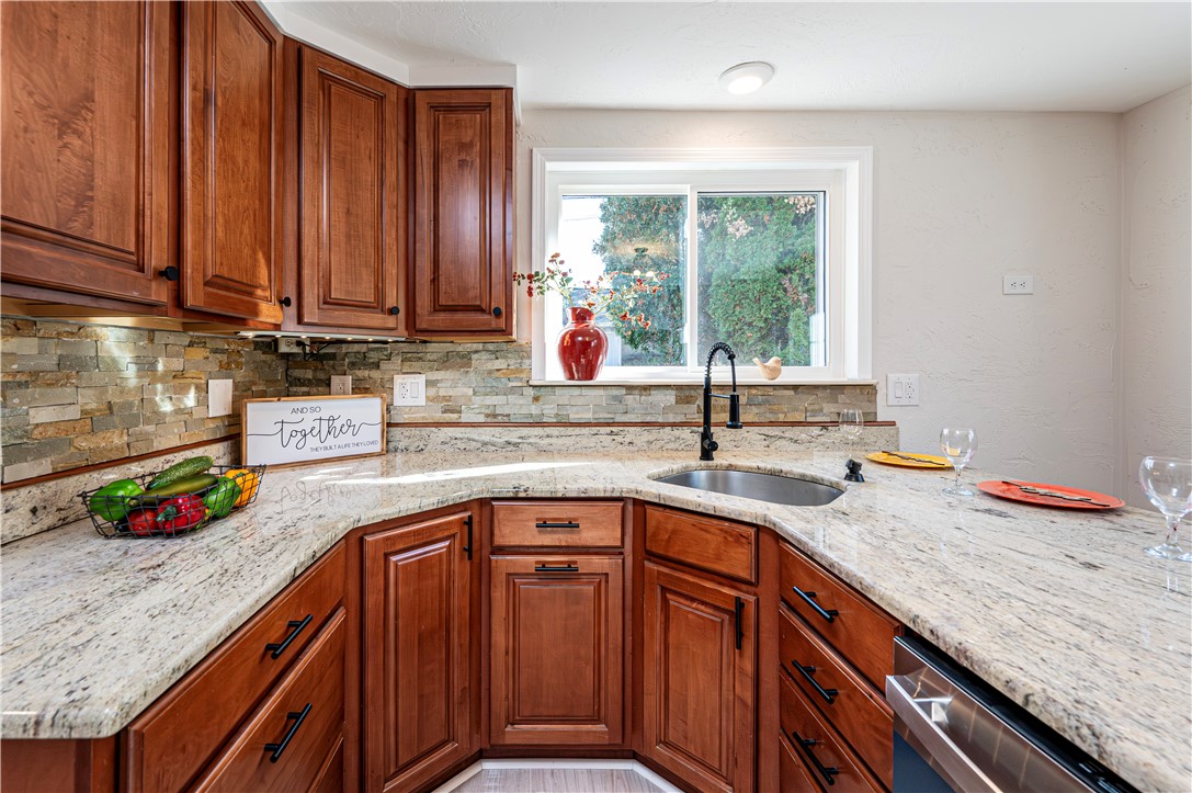 Hempfield Twp, Pennsylvania 15639, United States, 3 Bedrooms Bedrooms, ,2 BathroomsBathrooms,Residential,Active,221748