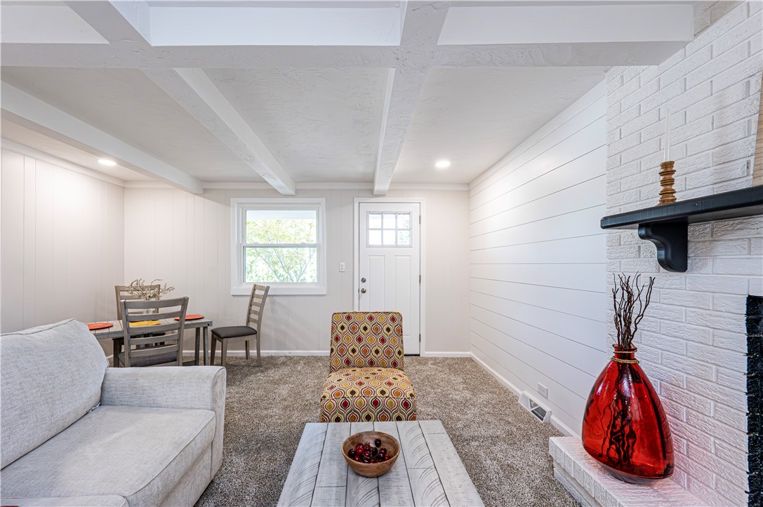 Hempfield Twp, Pennsylvania 15639, United States, 3 Bedrooms Bedrooms, ,2 BathroomsBathrooms,Residential,Active,221748