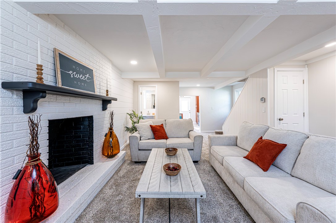 Hempfield Twp, Pennsylvania 15639, United States, 3 Bedrooms Bedrooms, ,2 BathroomsBathrooms,Residential,Active,221748