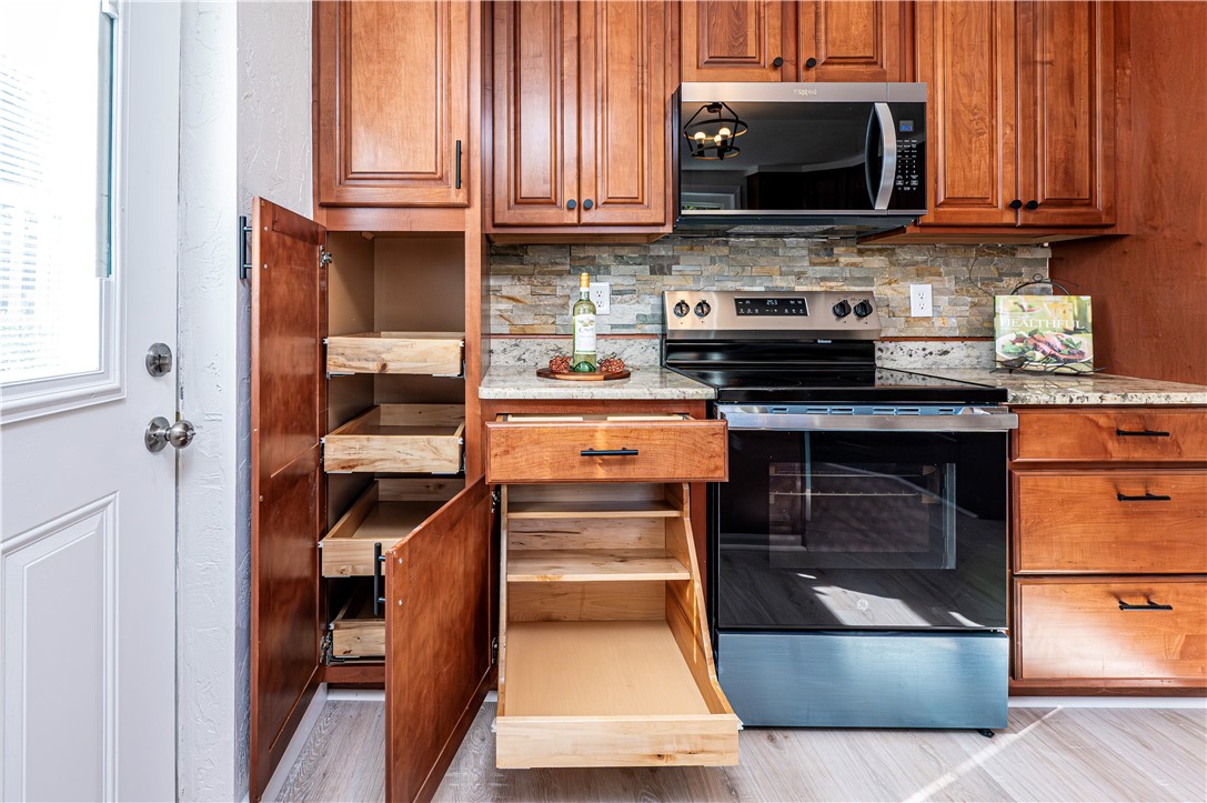 Hempfield Twp, Pennsylvania 15639, United States, 3 Bedrooms Bedrooms, ,2 BathroomsBathrooms,Residential,Active,221748