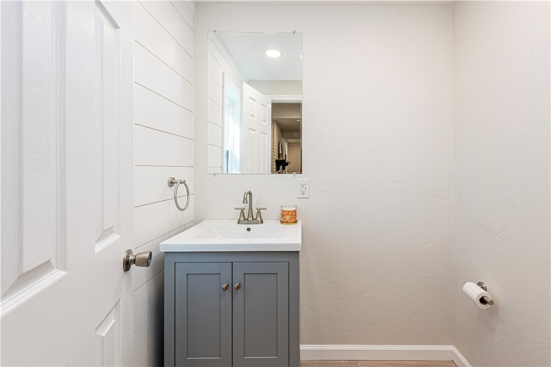 Hempfield Twp, Pennsylvania 15639, United States, 3 Bedrooms Bedrooms, ,2 BathroomsBathrooms,Residential,Active,221748