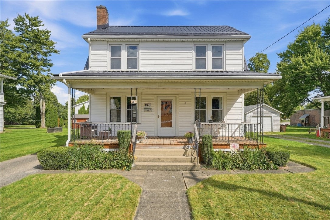 240 Venango St