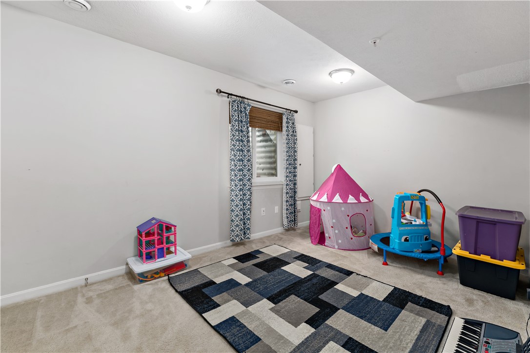 North Strabane, Pennsylvania 15317, United States, 3 Bedrooms Bedrooms, ,3 BathroomsBathrooms,Residential,Active,223218