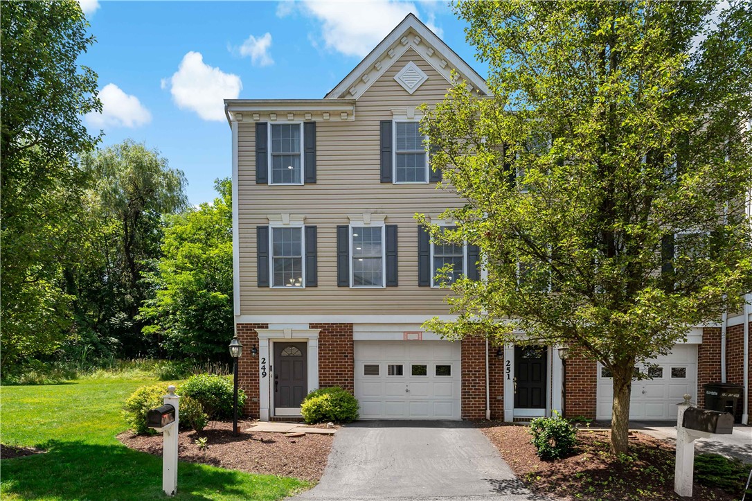 North Strabane, Pennsylvania 15317, United States, 3 Bedrooms Bedrooms, ,3 BathroomsBathrooms,Residential,Active,223218