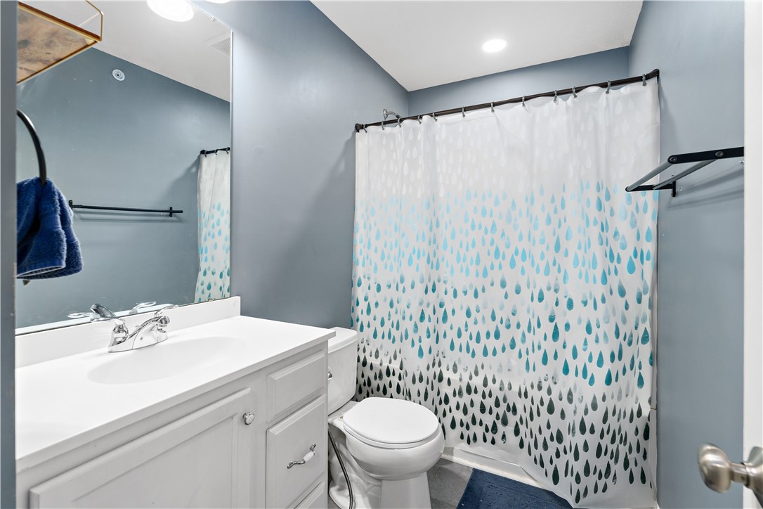 North Strabane, Pennsylvania 15317, United States, 3 Bedrooms Bedrooms, ,3 BathroomsBathrooms,Residential,Active,223218