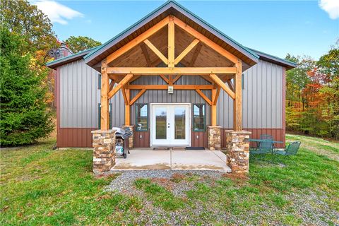 341 Skyview Road Donegal PA 15687