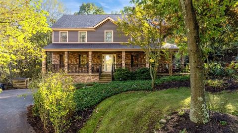 Photo of 129 Elgin Ct, Evans City, PA 16033 (MLS # 1724969)