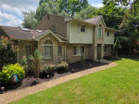 Photo of 131 Elm Rd, Pittsburgh, PA 15237 (MLS # 1759359)