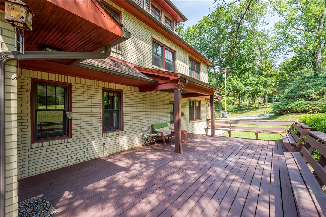 136 Brookside Blvd