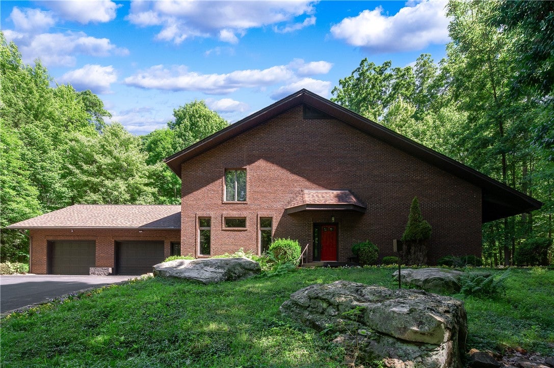 345 Harmony Rd
