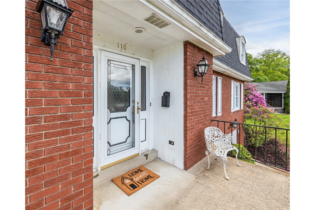 110 Ardennes Court Ct, Trafford, Pennsylvania image 2