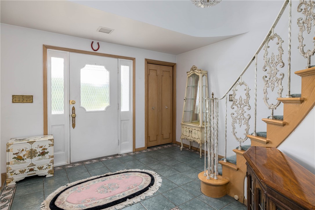 110 Ardennes Court Ct, Trafford, Pennsylvania image 3