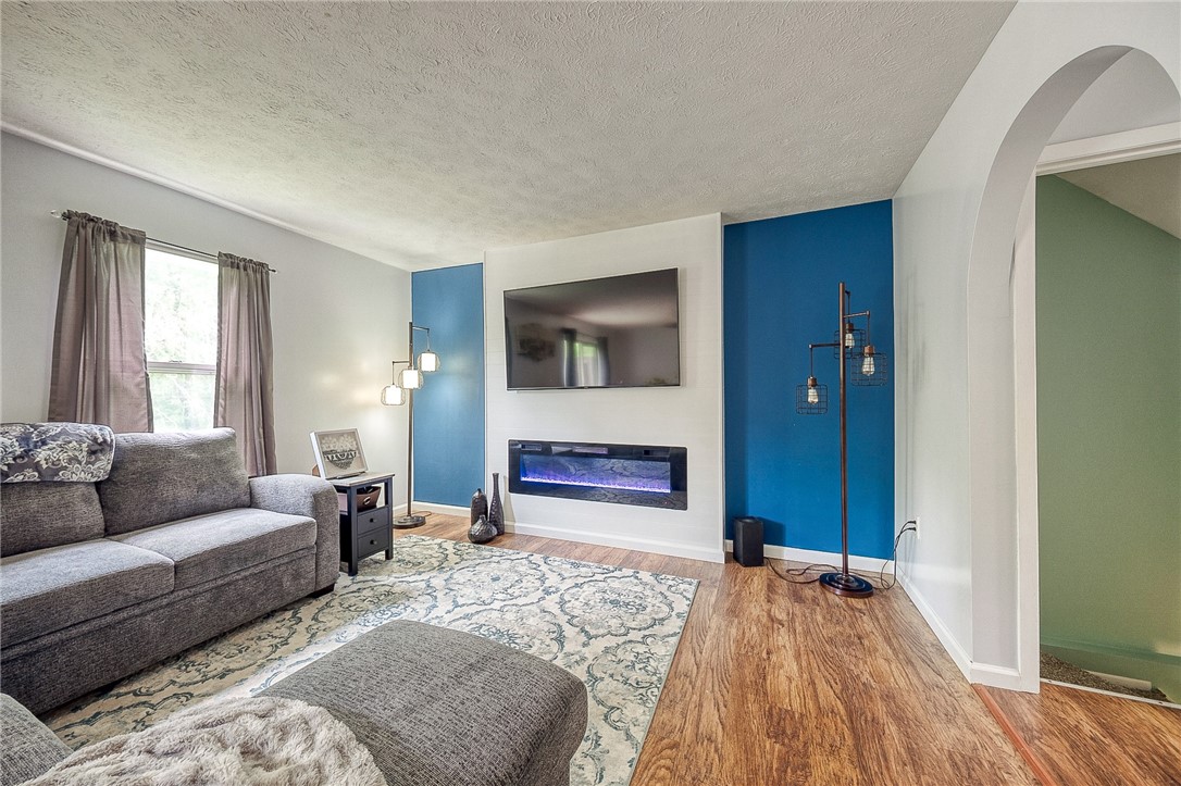 Cranberry Twp, Pennsylvania 16066, United States, 3 Bedrooms Bedrooms, ,4 BathroomsBathrooms,Residential,Active,152758