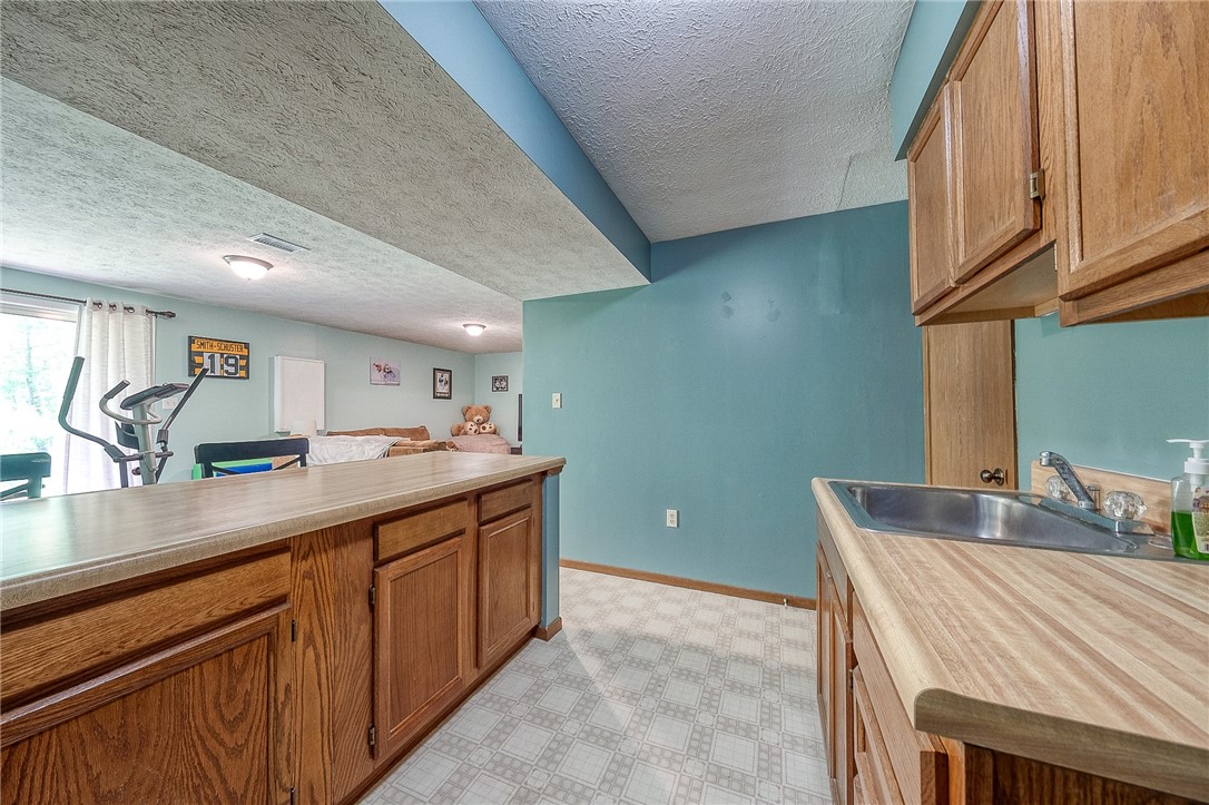 Cranberry Twp, Pennsylvania 16066, United States, 3 Bedrooms Bedrooms, ,4 BathroomsBathrooms,Residential,Active,152758