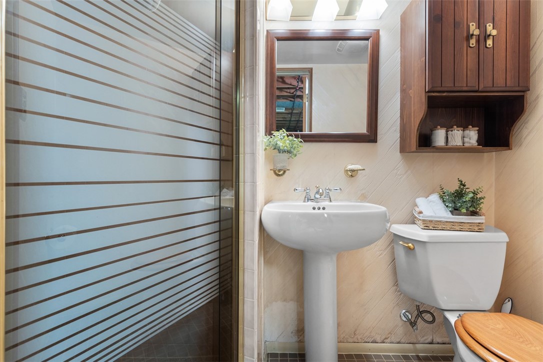 Baldwin Boro, Pennsylvania 15236, United States, 2 Bedrooms Bedrooms, ,2 BathroomsBathrooms,Residential,Contingent,185913