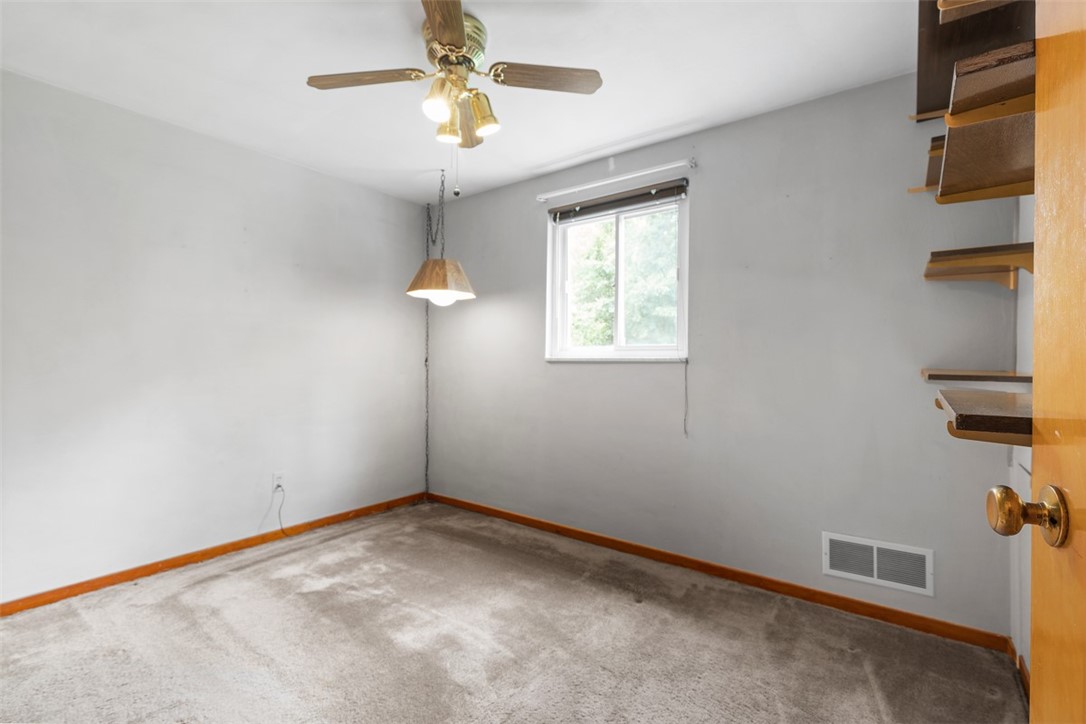 Baldwin Boro, Pennsylvania 15236, United States, 2 Bedrooms Bedrooms, ,2 BathroomsBathrooms,Residential,Contingent,185913