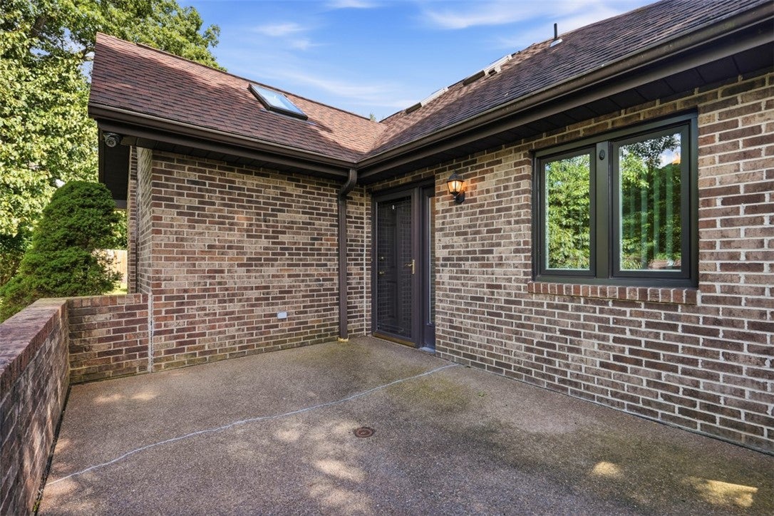 10097 Mansion Drive