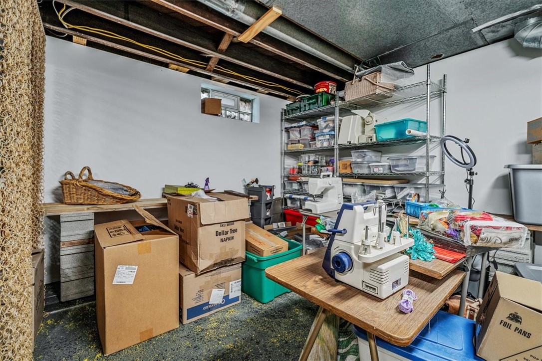 Aliquippa, Pennsylvania 15001, United States, 3 Bedrooms Bedrooms, ,2 BathroomsBathrooms,Residential,Active,218216