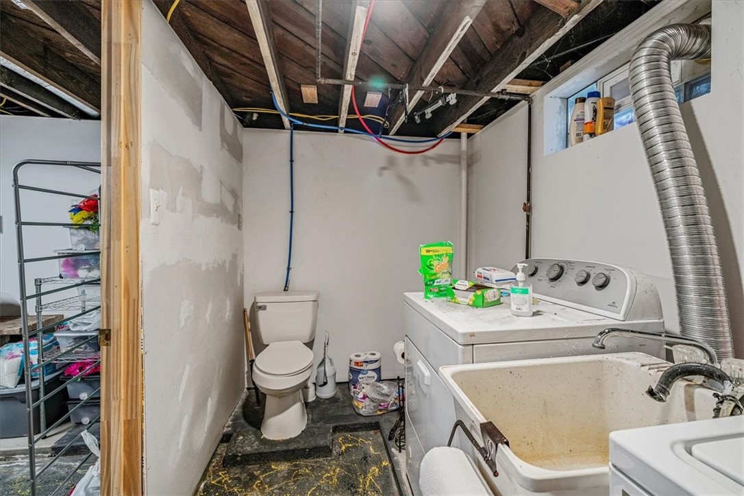 Aliquippa, Pennsylvania 15001, United States, 3 Bedrooms Bedrooms, ,2 BathroomsBathrooms,Residential,Active,218216