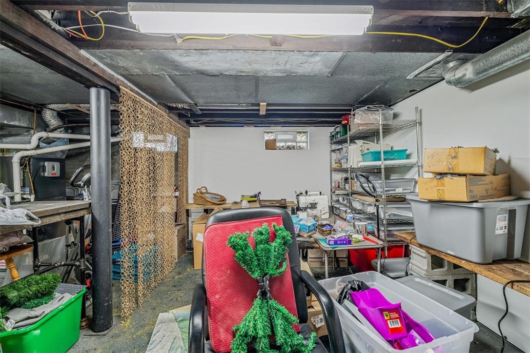 Aliquippa, Pennsylvania 15001, United States, 3 Bedrooms Bedrooms, ,2 BathroomsBathrooms,Residential,Active,218216