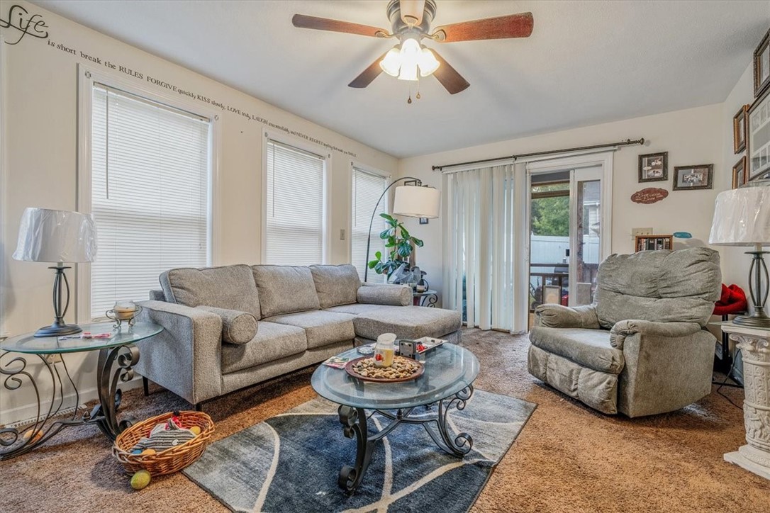 Aliquippa, Pennsylvania 15001, United States, 3 Bedrooms Bedrooms, ,2 BathroomsBathrooms,Residential,Active,218216