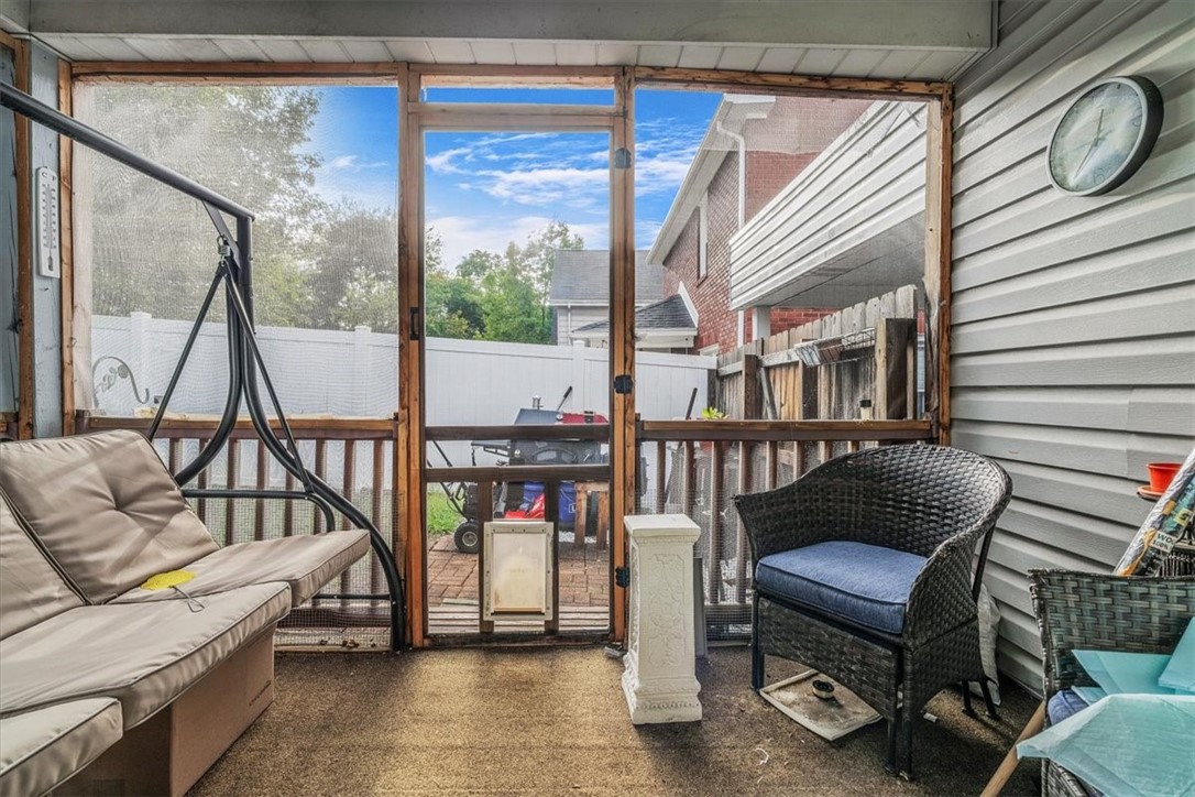 Aliquippa, Pennsylvania 15001, United States, 3 Bedrooms Bedrooms, ,2 BathroomsBathrooms,Residential,Active,218216