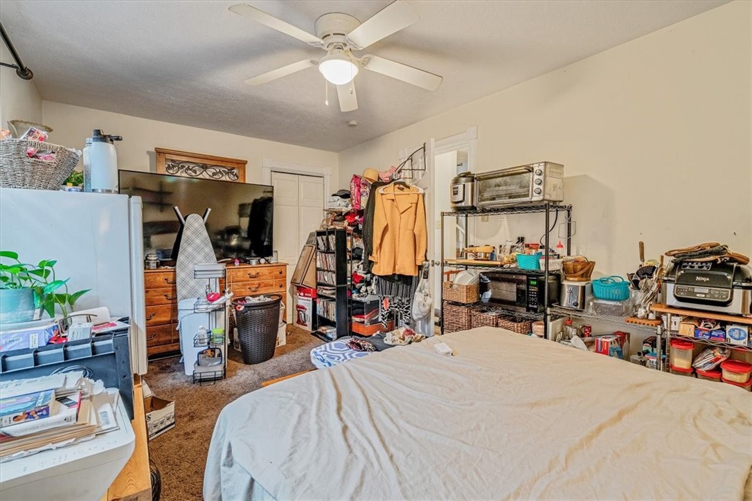 Aliquippa, Pennsylvania 15001, United States, 3 Bedrooms Bedrooms, ,2 BathroomsBathrooms,Residential,Active,218216