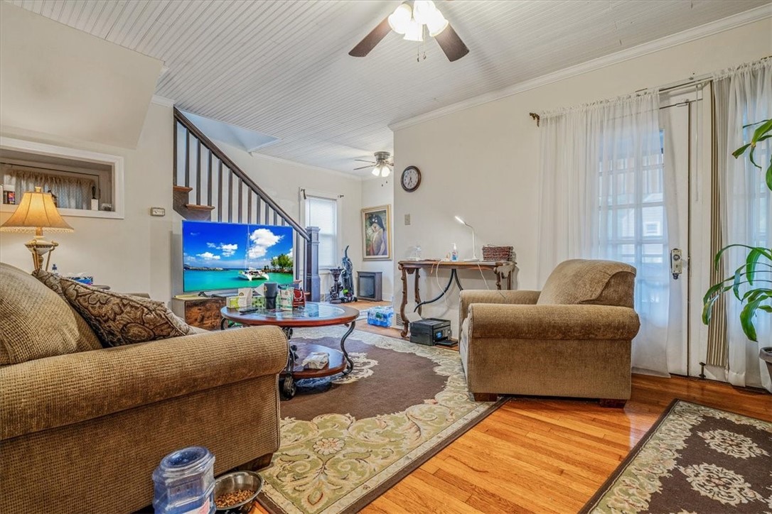 Aliquippa, Pennsylvania 15001, United States, 3 Bedrooms Bedrooms, ,2 BathroomsBathrooms,Residential,Active,218216