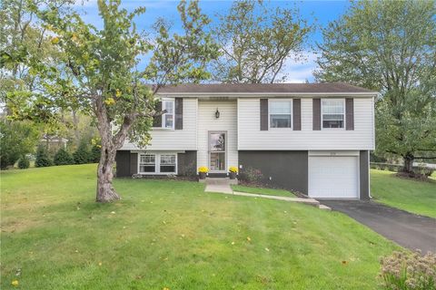 220 Cameron Dr Cranberry Twp PA 16066