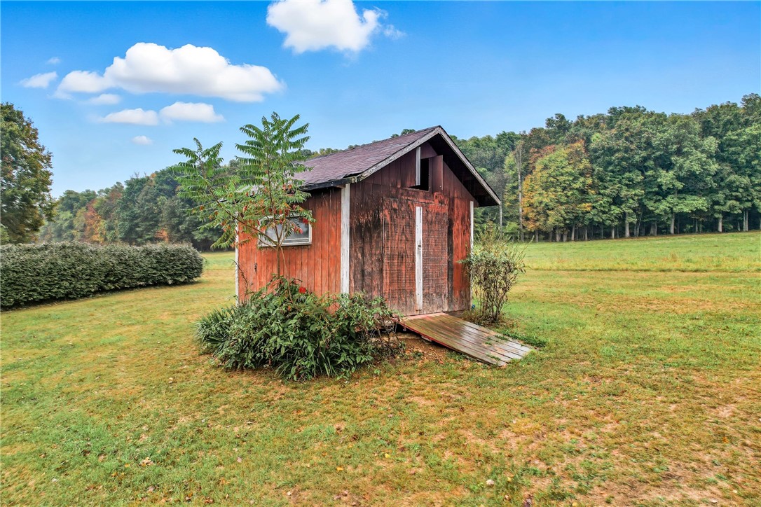 Perry Twp, Pennsylvania 16130, United States, 3 Bedrooms Bedrooms, ,1 BathroomBathrooms,Residential,Active,217072