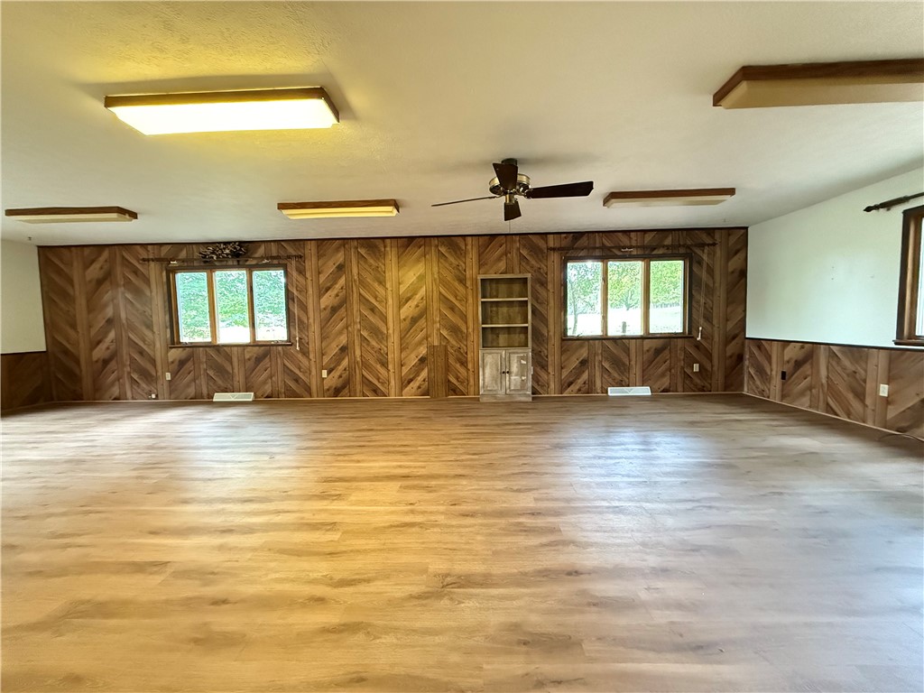 Perry Twp, Pennsylvania 16130, United States, 3 Bedrooms Bedrooms, ,1 BathroomBathrooms,Residential,Active,217072