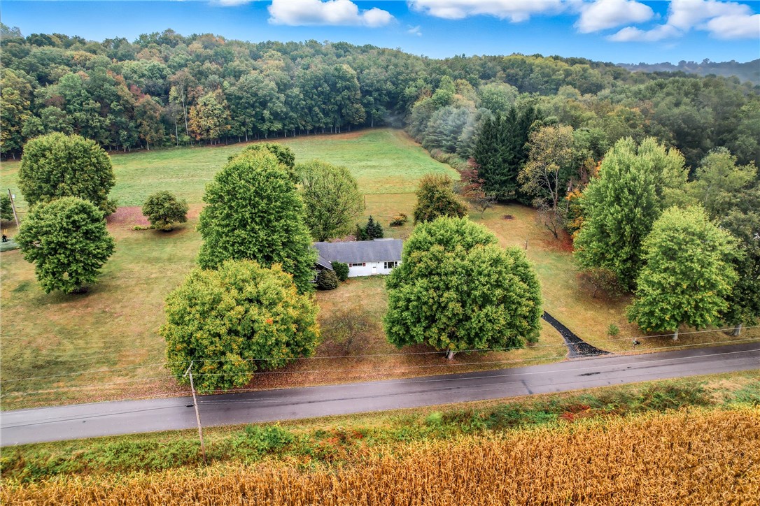 Perry Twp, Pennsylvania 16130, United States, 3 Bedrooms Bedrooms, ,1 BathroomBathrooms,Residential,Active,217072