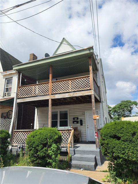 Photo of 3211 Juliet St #1, Pittsburgh, PA 15213 (MLS # 1749672)