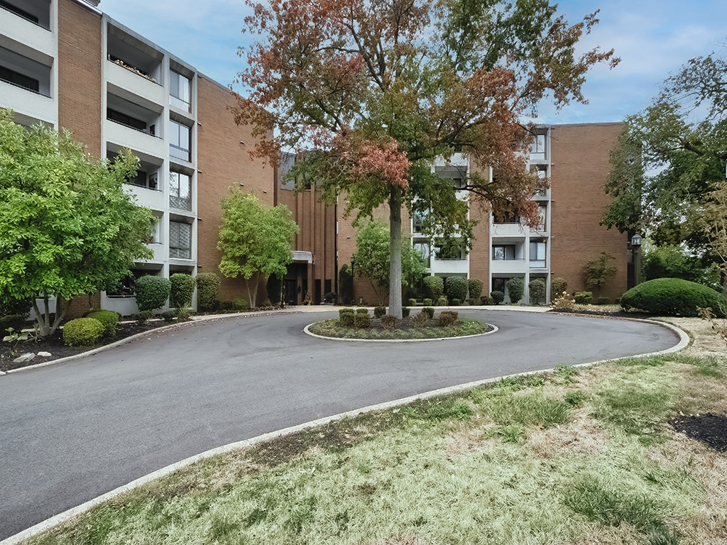 900 Washington Rd 512