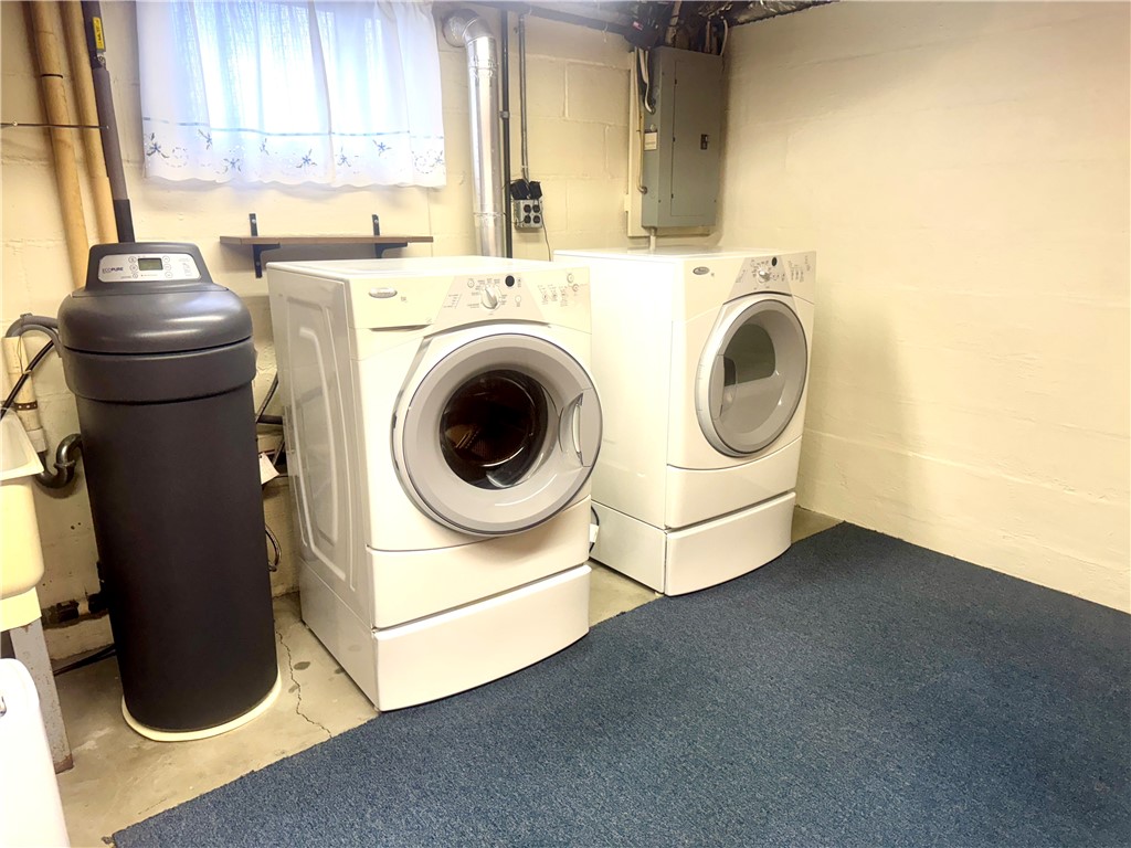 Twp Of But NW, Pennsylvania 16001, United States, 4 Bedrooms Bedrooms, ,3 BathroomsBathrooms,Residential,Active,174896