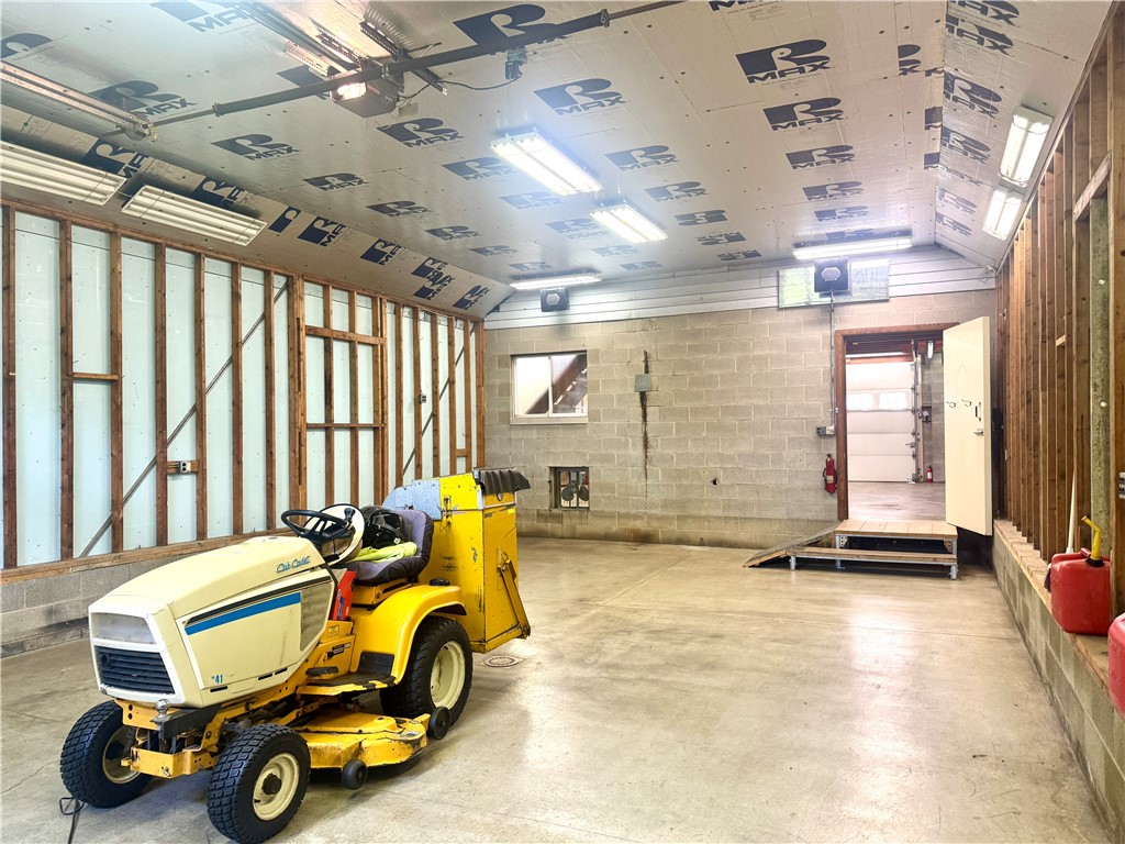 Twp Of But NW, Pennsylvania 16001, United States, 4 Bedrooms Bedrooms, ,3 BathroomsBathrooms,Residential,Active,174896