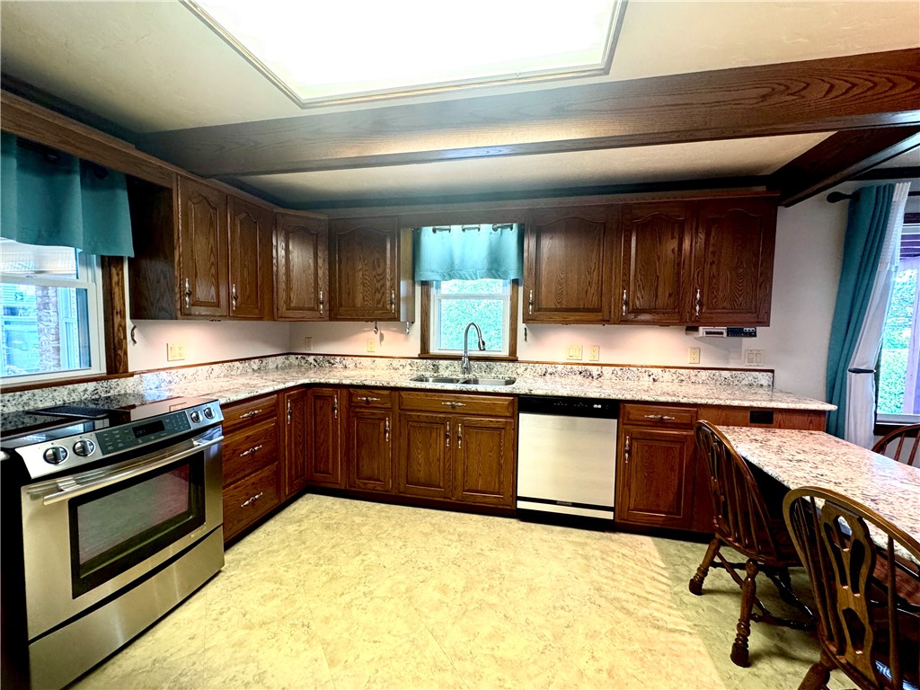 Twp Of But NW, Pennsylvania 16001, United States, 4 Bedrooms Bedrooms, ,3 BathroomsBathrooms,Residential,Active,174896