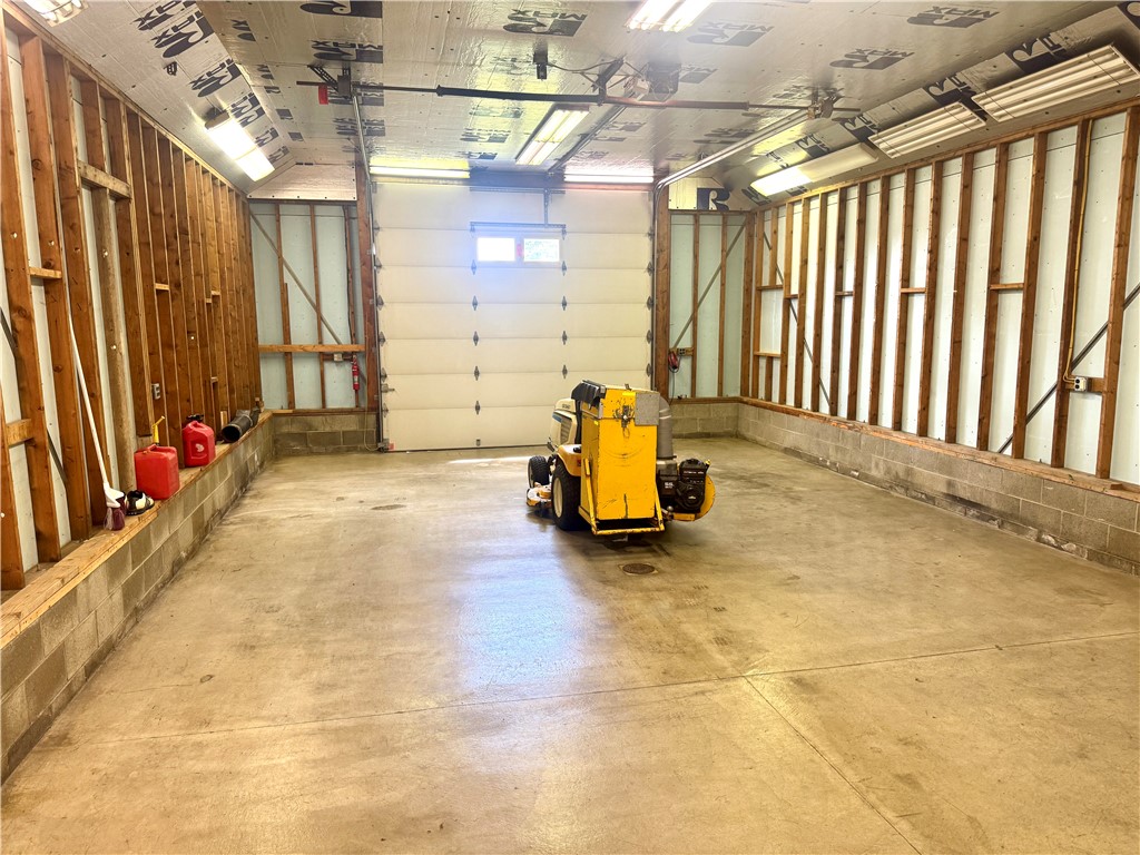 Twp Of But NW, Pennsylvania 16001, United States, 4 Bedrooms Bedrooms, ,3 BathroomsBathrooms,Residential,Active,174896