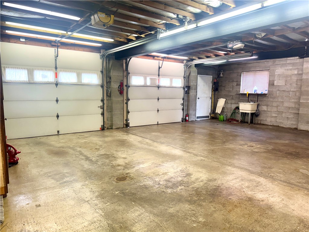 Twp Of But NW, Pennsylvania 16001, United States, 4 Bedrooms Bedrooms, ,3 BathroomsBathrooms,Residential,Active,174896