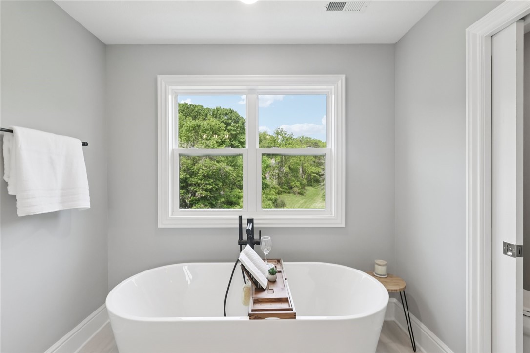 Marshall, Pennsylvania 15090, United States, 4 Bedrooms Bedrooms, ,4 BathroomsBathrooms,Residential,Active,145784